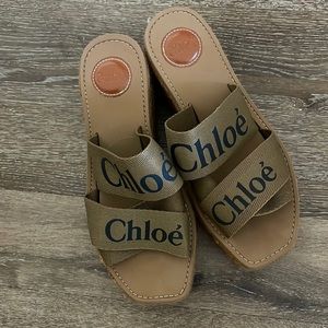 Chloe Platform Slides